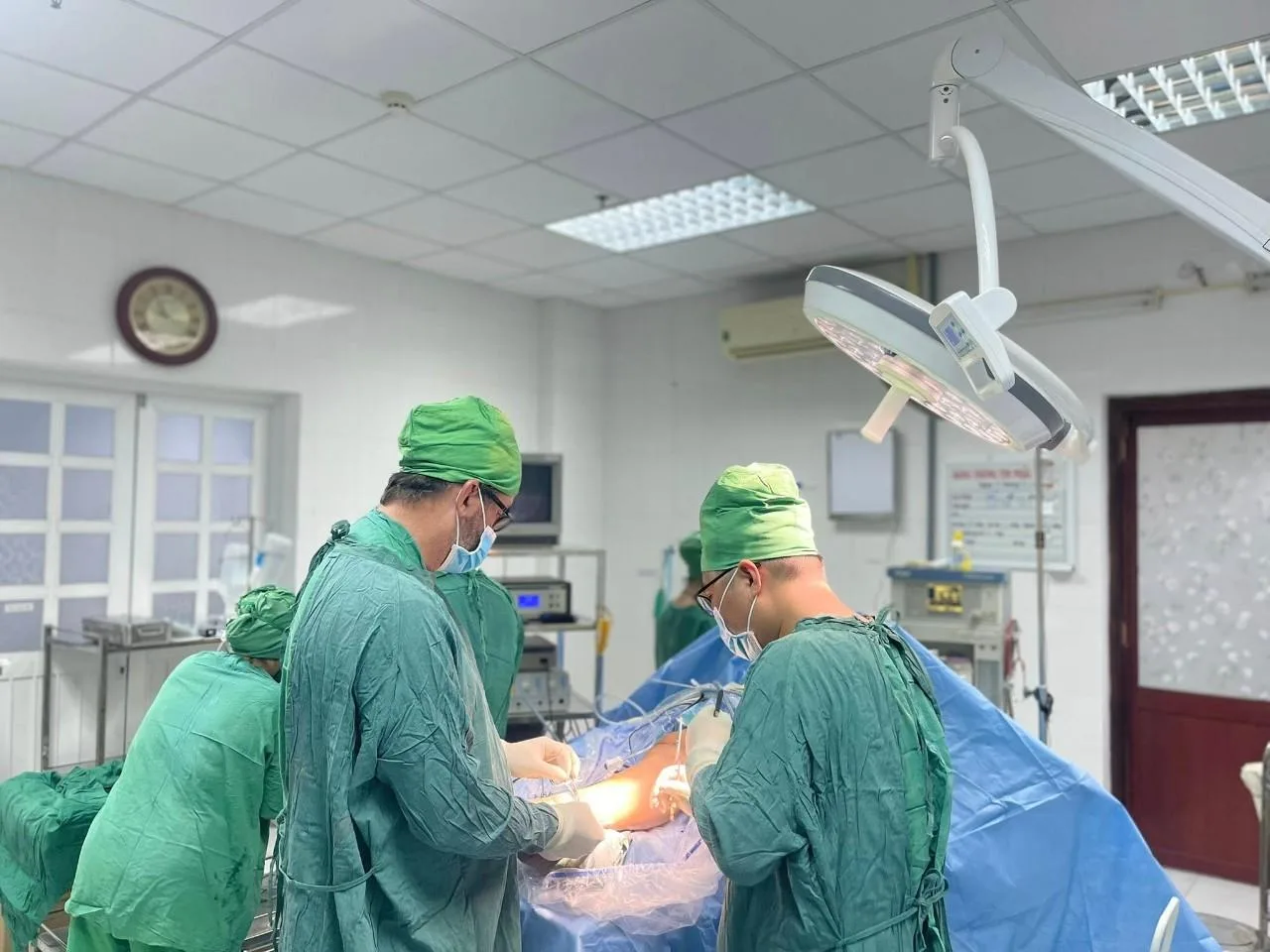 Trung tâm Y tế Quy Nhơn: Nỗ lực tiếp nhận đào tạo và chuyển giao kỹ thuật từ tuyến trên